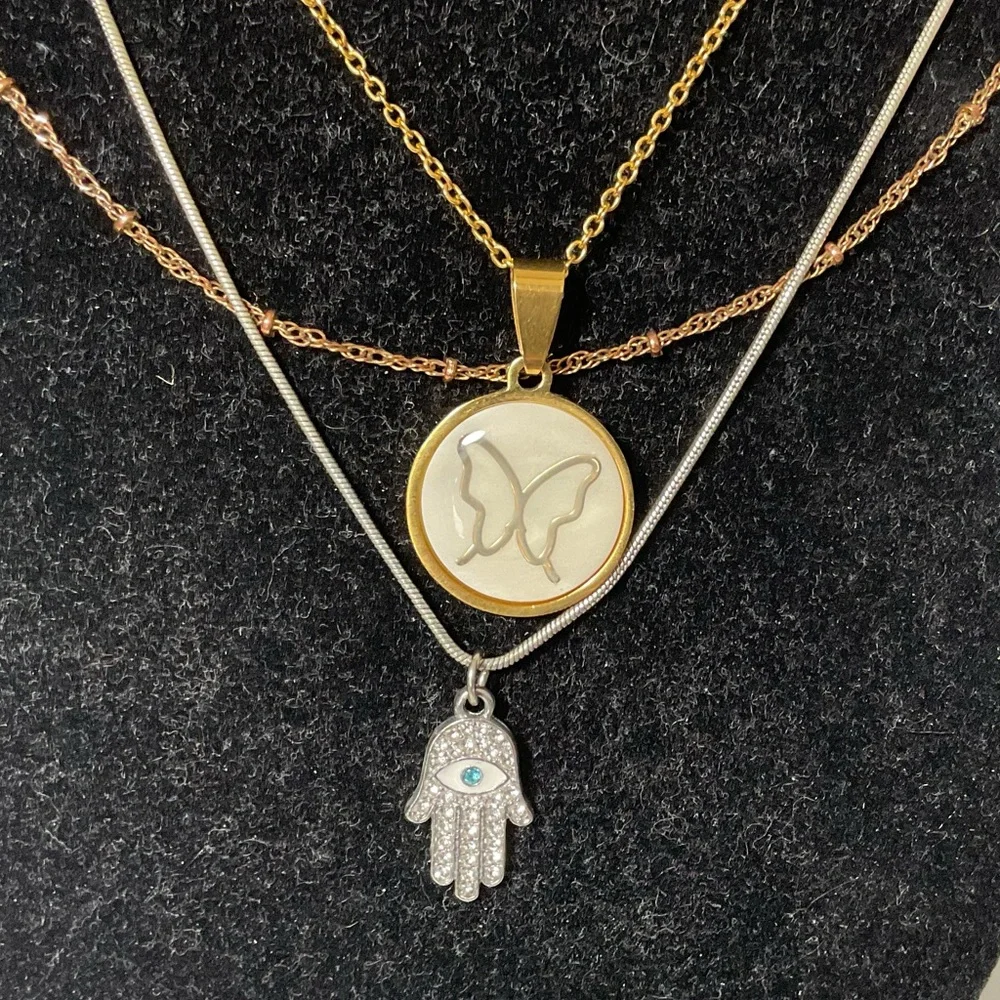 Assorted Jewelry Collection - Picture 6 of 9